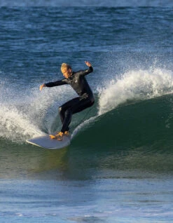 TORQ TET 8'6" LONGBOARD PINLINE COLOR RAIL RED -Surfcorner Store torq tet 8 6 longboard pinline denim blue 2 1 1