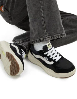 VANS ULTRARANGE NEO VR3 SHOES BLACK -Surfcorner Store vans scarpe ultrarange neo vr3 black 2